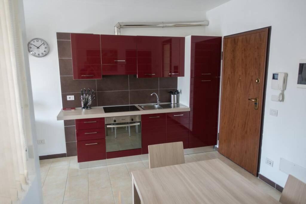 Apartment Victoria, Cozy Studio Flat Near Leonardo Academy เซสโต คาเลนดิ ภายนอก รูปภาพ