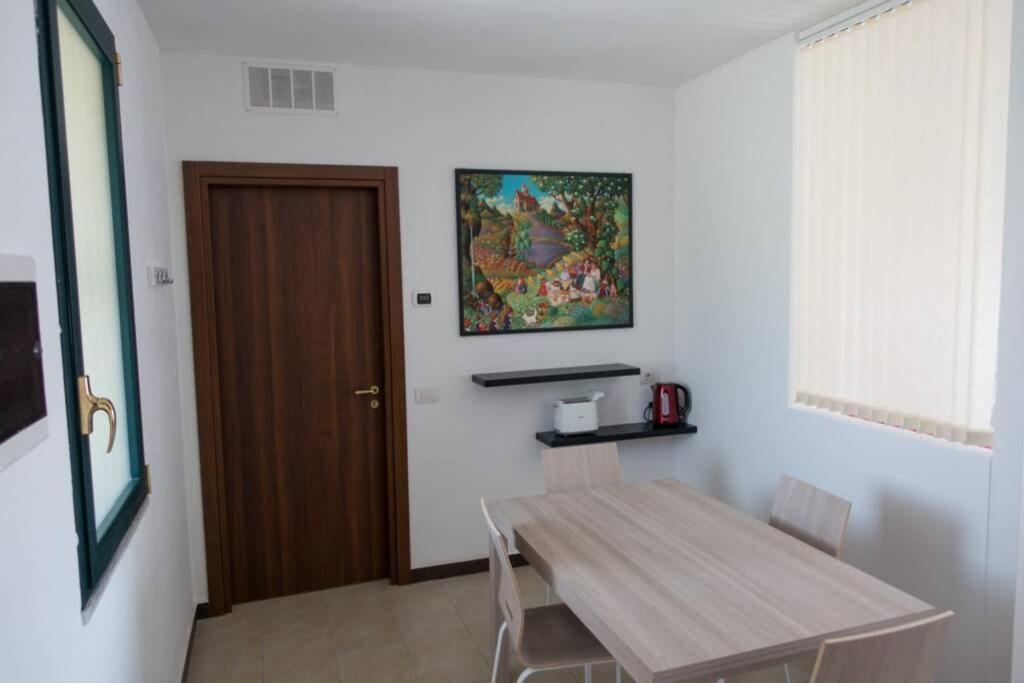 Apartment Victoria, Cozy Studio Flat Near Leonardo Academy เซสโต คาเลนดิ ภายนอก รูปภาพ